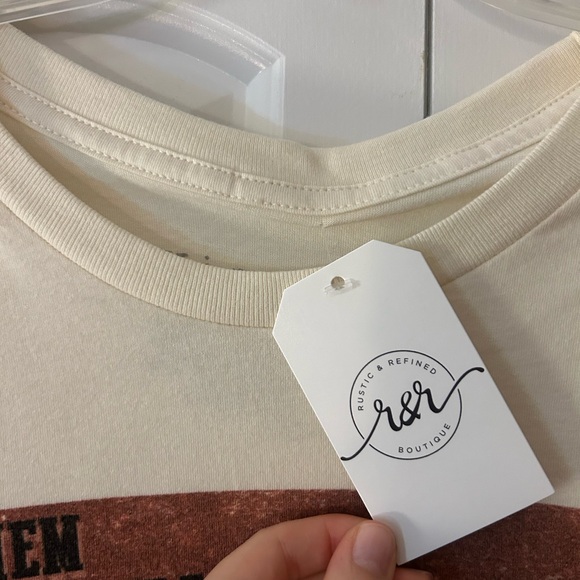 Kiss White Graphic Crew Neck T-Shirt - Picture 3 of 3